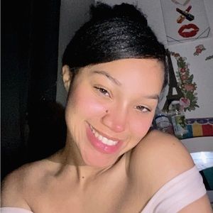 Meet your Posher, Ariana